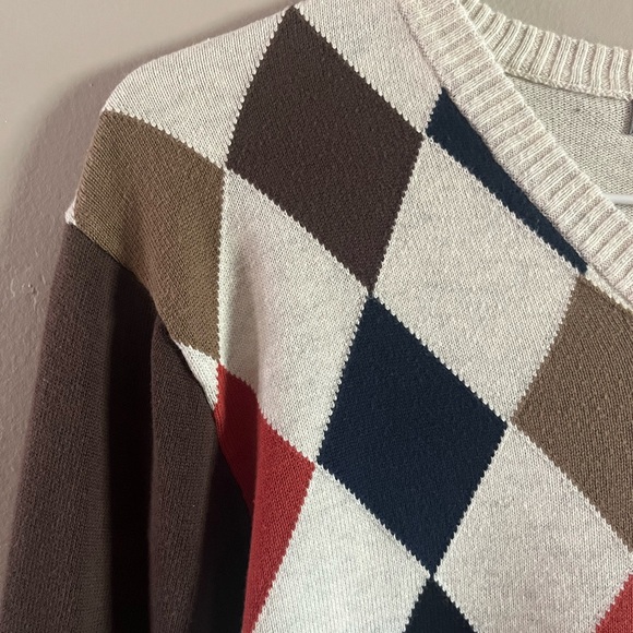 Old Navy‎ Argyle Knit Sweater with Red and Brown - Picture 2 of 4